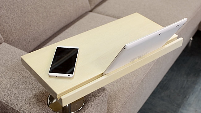 Florjan polička za tablične računalnike i pametne telefone Florjan polička za tablične računalnike i pametne telefone