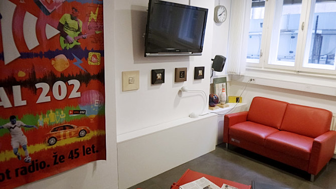 Val202 RTV SLO Val202 RTV SLO